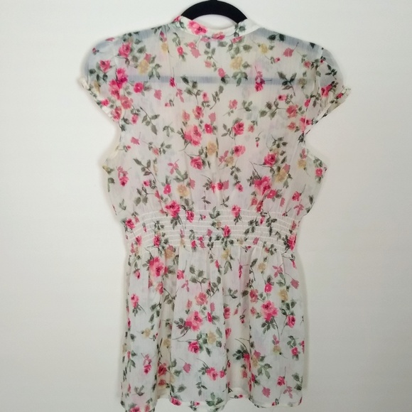 Floral Print Blouse - Picture 2 of 5